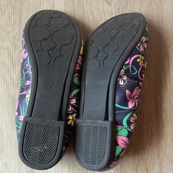 Serra Memory Foam Floral Ballet Flats - Picture 9 of 10